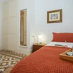 Singularstays Ms Rogers