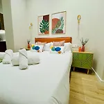 Modern & Cozy Flat Close To Center