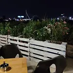 Relaxing House With View Beautiful City Of Science