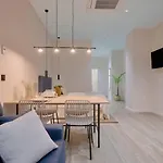 Romantic Apartment N6 Oceanografico Virkin Suites