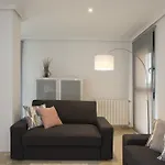 Singularstays Opera