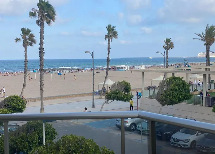 Alojamiento en primera línea de playa con WIFI