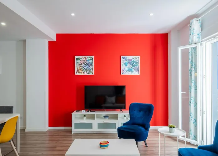 Spacious & Clean Apartment In Quiet Area