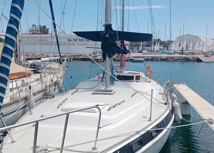 Velero Valencia Whimsy