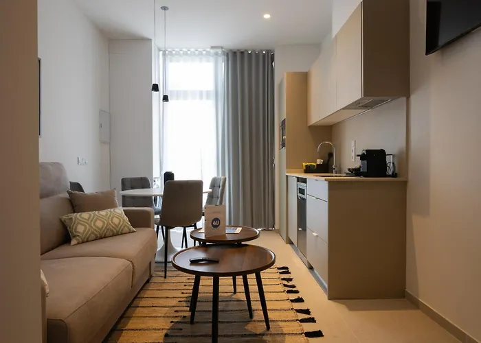 Dorm4You Arena Plaza