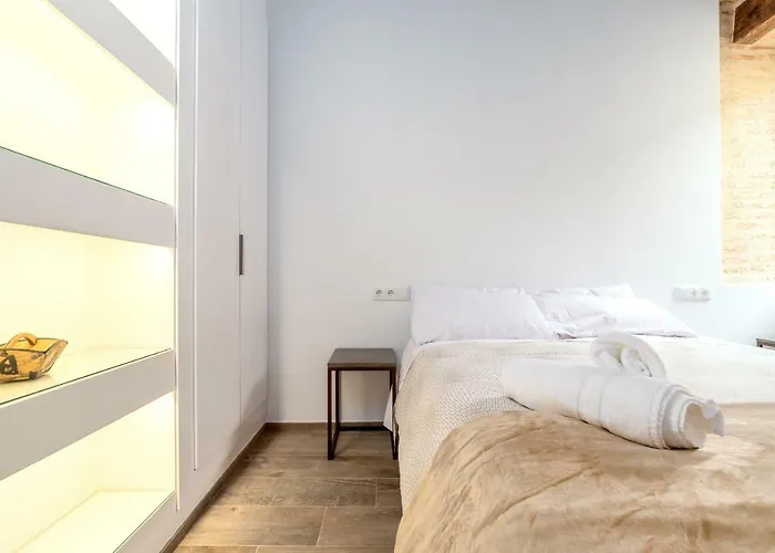 Florit Flats - Cathedral Luxury Terrace Flat 2Br 2Ba Ac Wifi