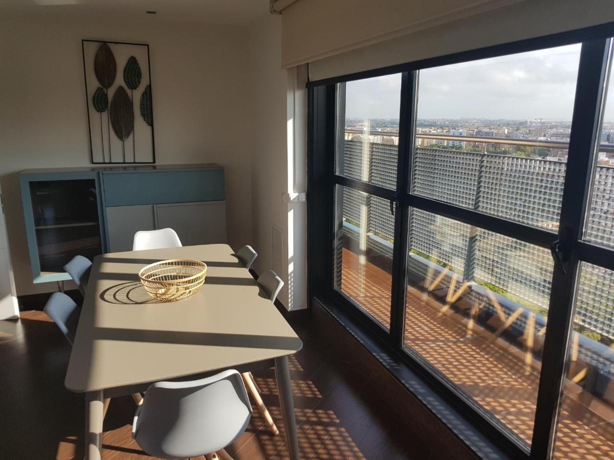 Galileo Flats - Palacio De Congresos Apartahotel