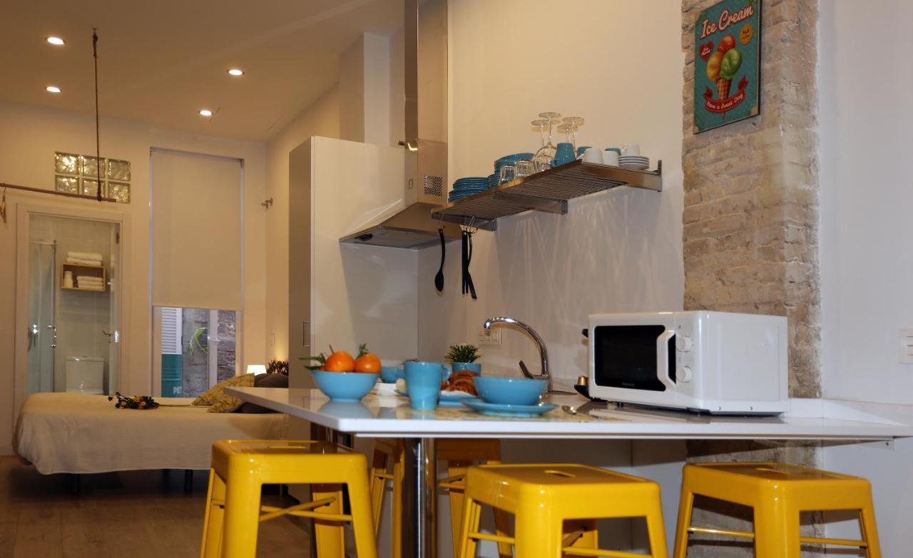 Loft Independiente Con Piscina Compartida En Centro De Apartamento *