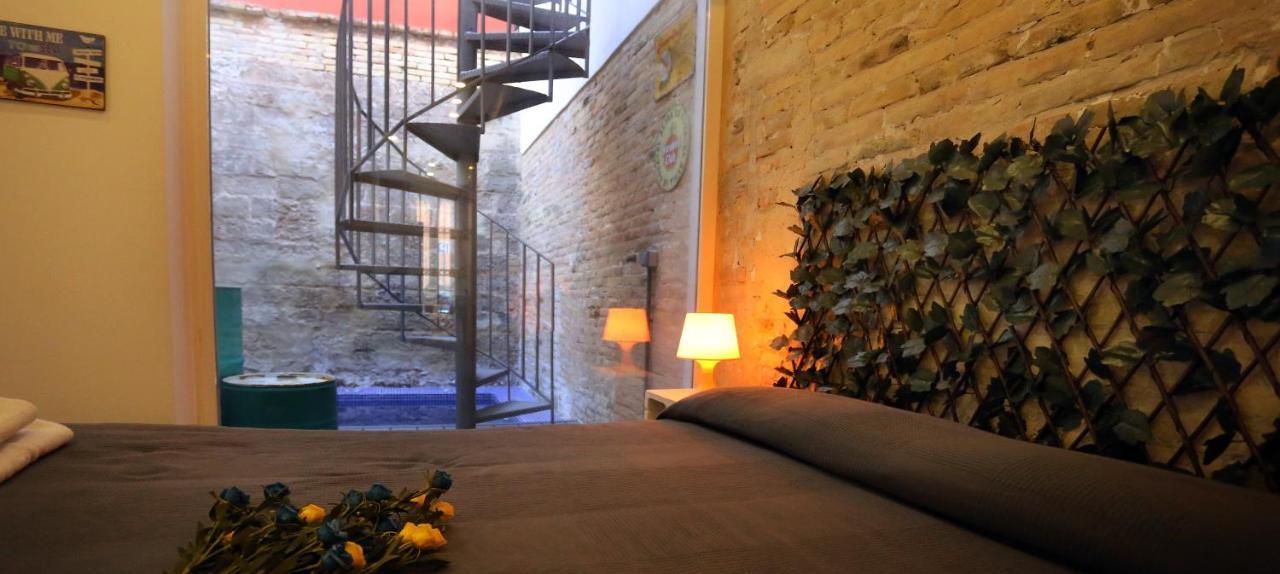 Loft Independiente Con Piscina Compartida En Centro De Apartamento *
