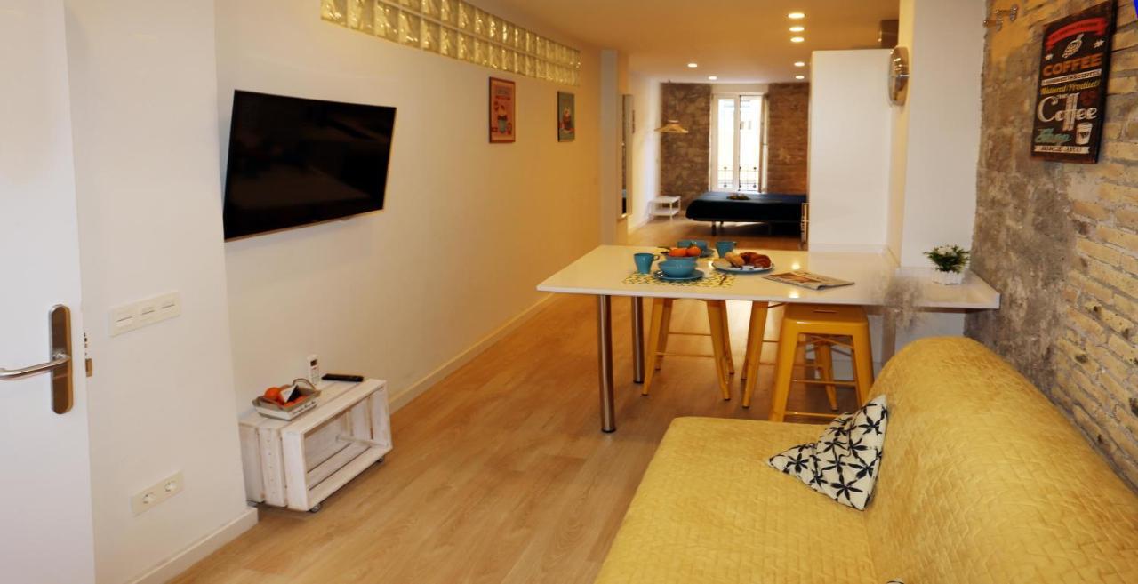 Loft Independiente Con Piscina Compartida En Centro De Apartamento *