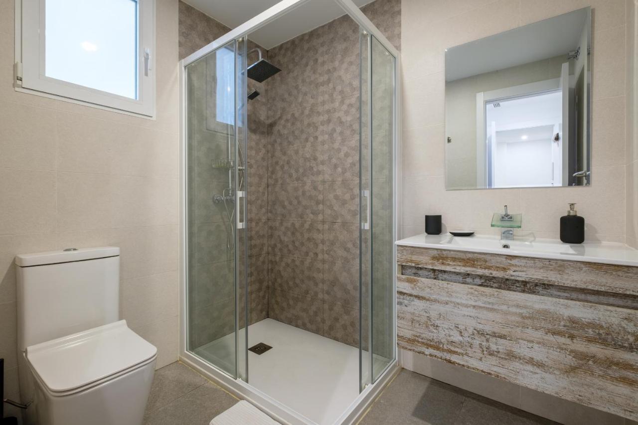 Spacious & Clean In Quiet Area Apartamento *
