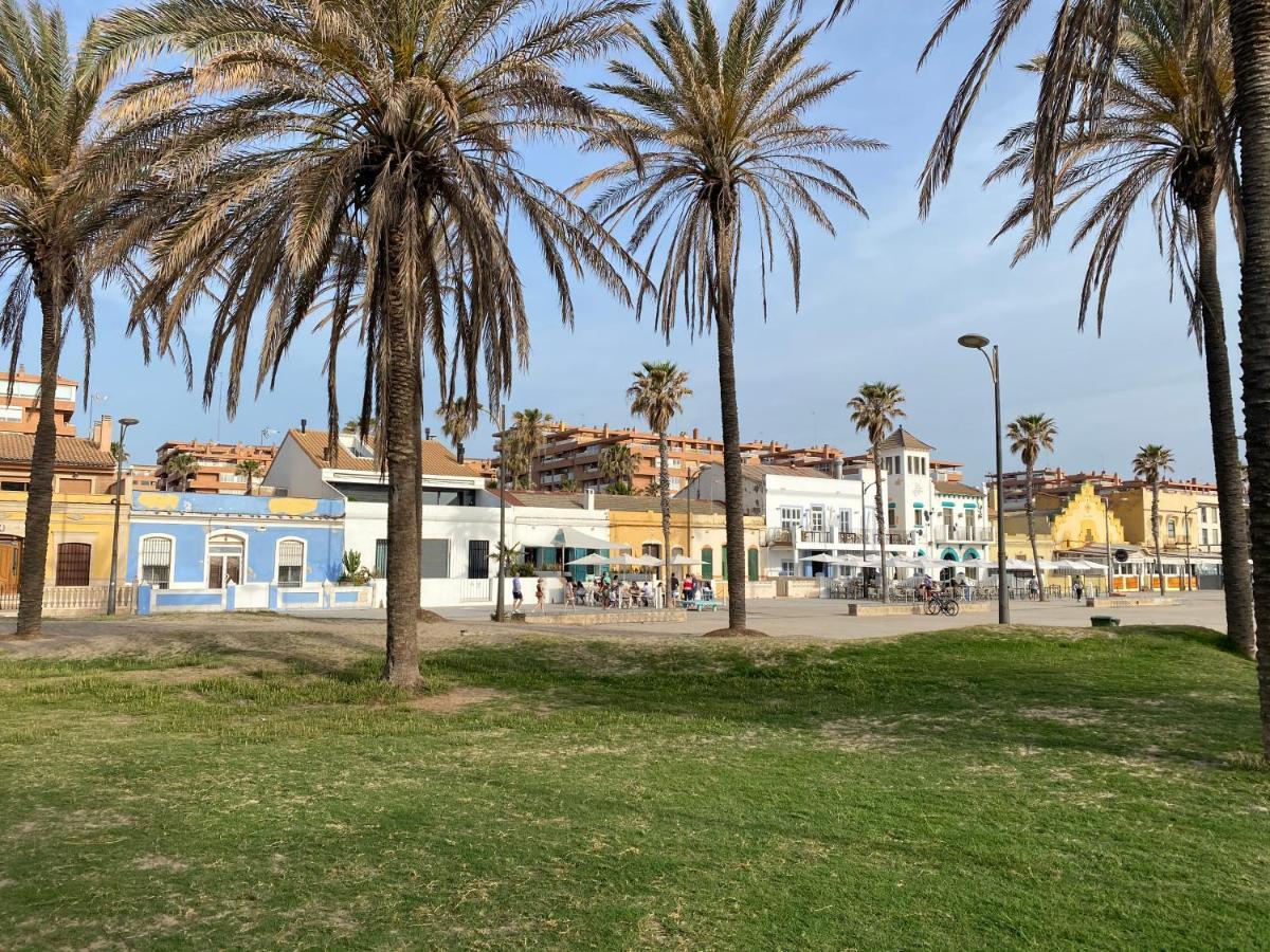 Apartamento En Primera Línea De Playa Con Wifi Valencia