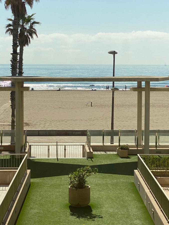 En Primera Línea De Playa Con Wifi * Valencia