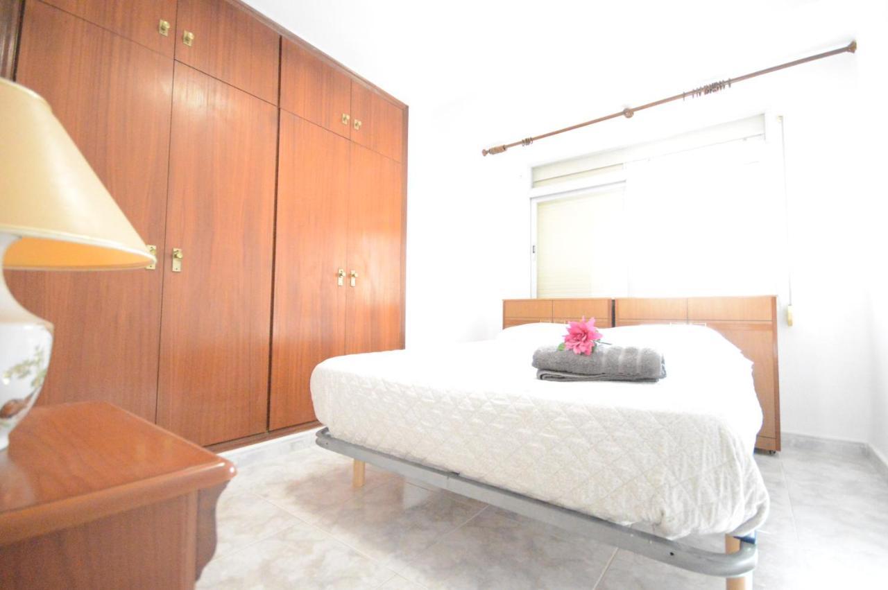 Habitación Privada A Pasos De La Playa Habitación en casa particular Valencia