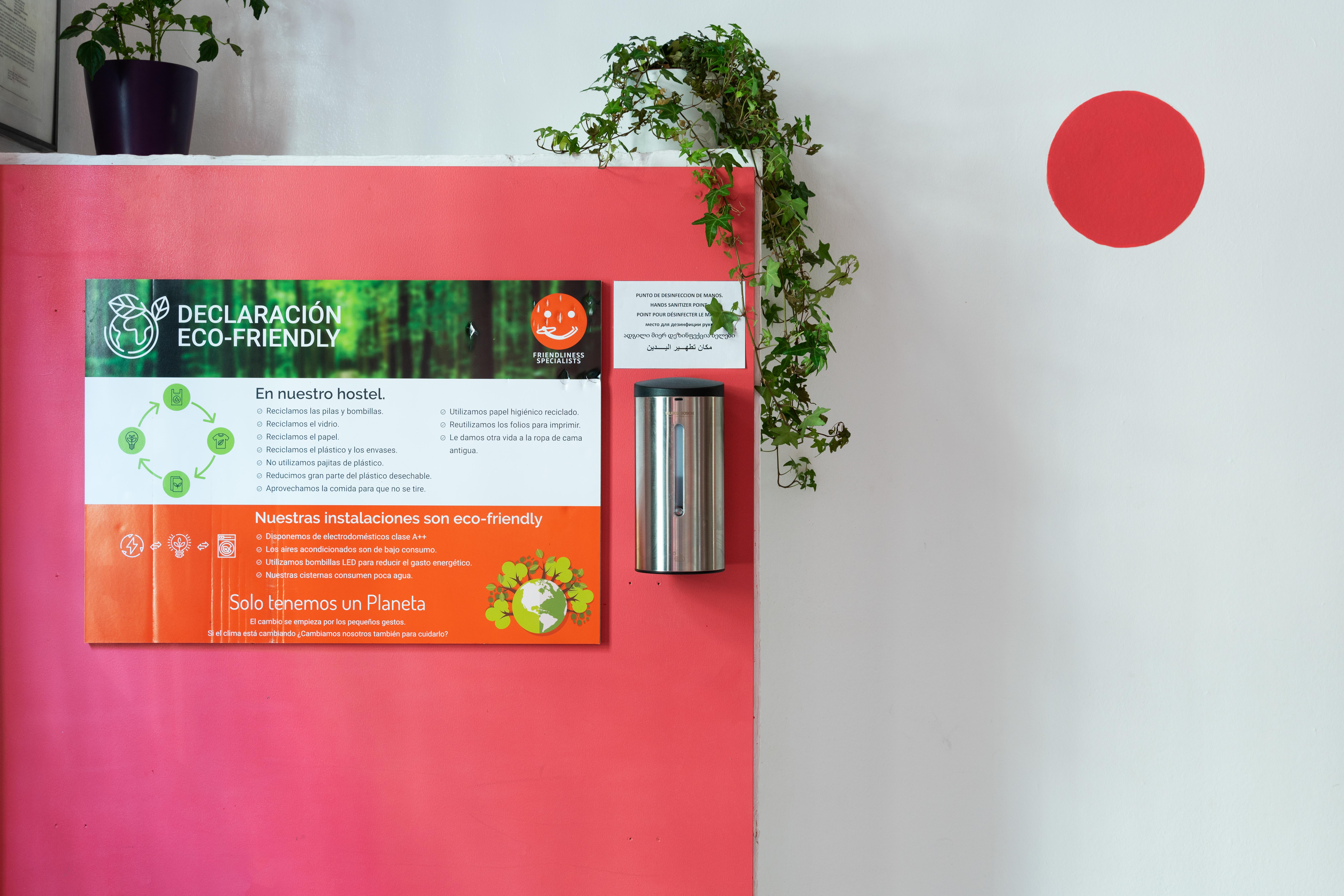 Red Nest Valencia