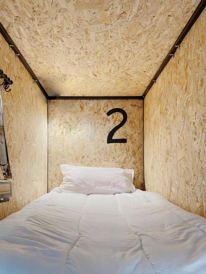 Capsule Hostal