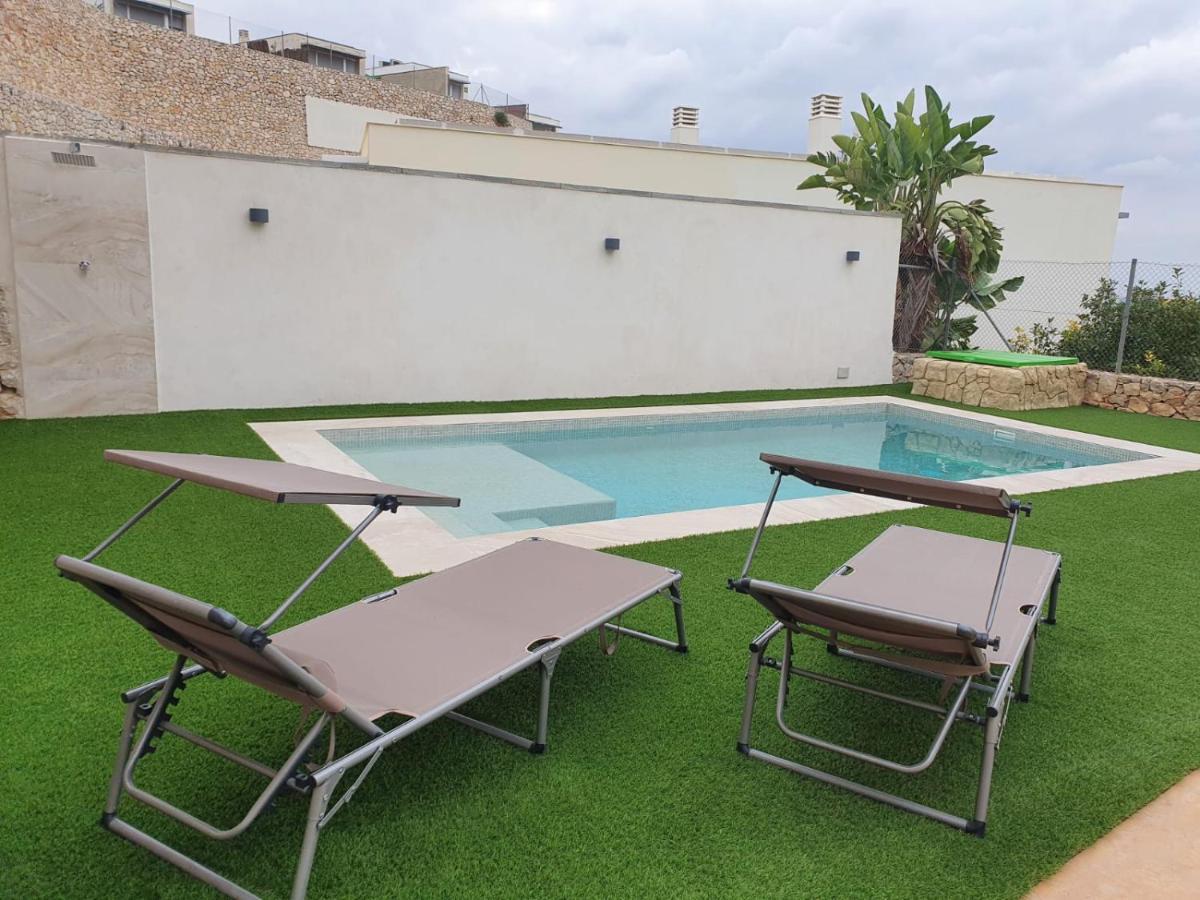 Con Piscina Privada *