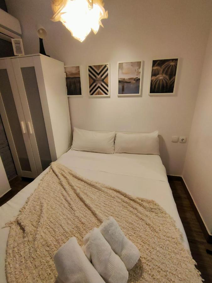 Apartamento Pequeño Con Mini Piscina Temperatura Ambiente - Wifi Free *