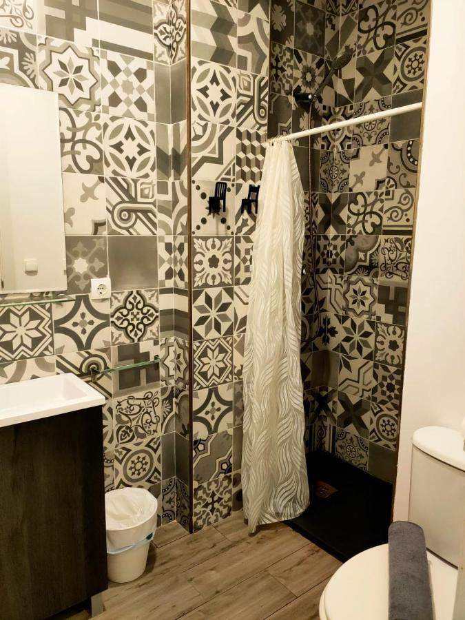 Pequeño Con Mini Piscina Temperatura Ambiente - Wifi Free Apartamento