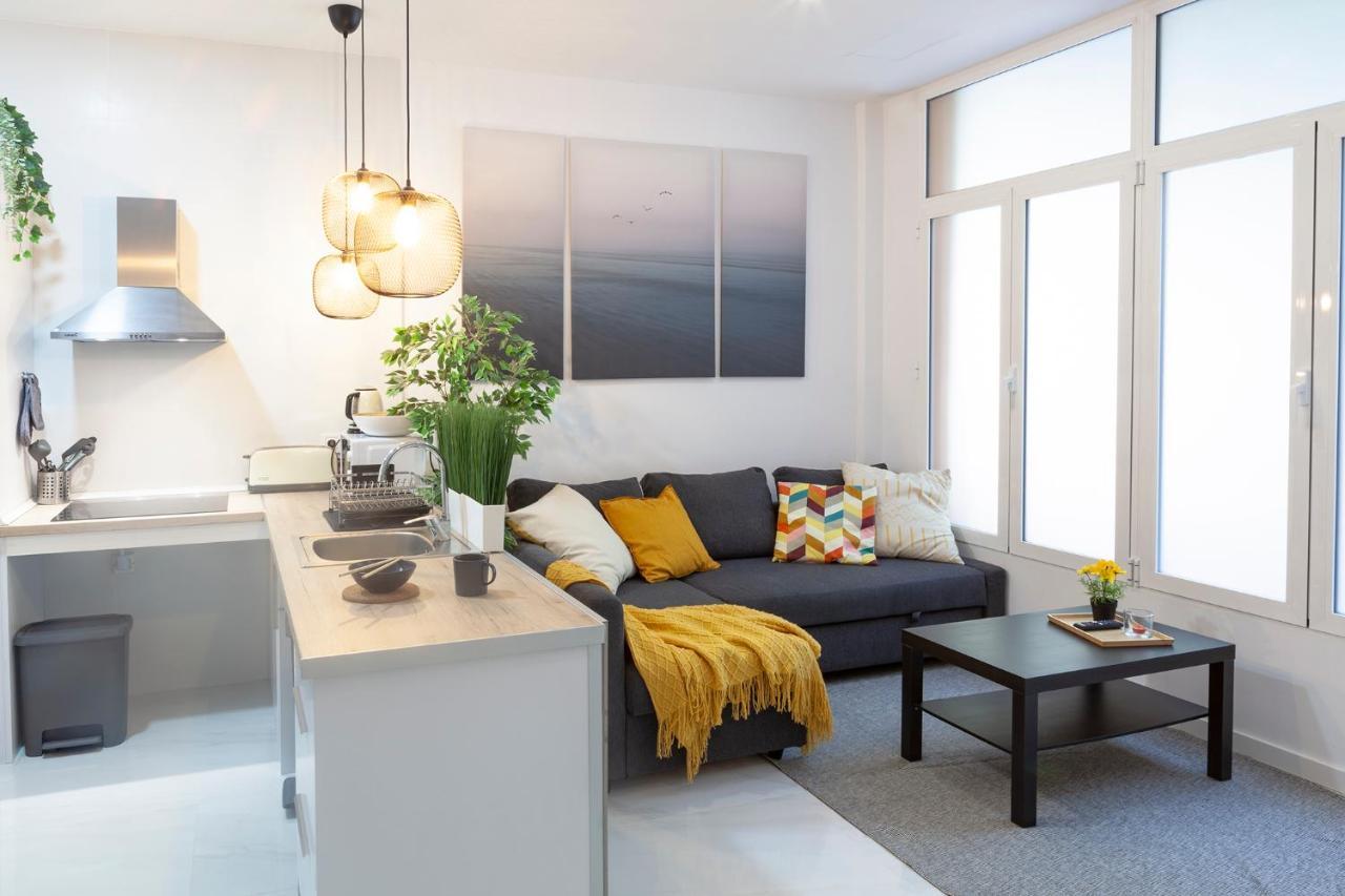 Artistic Digital Retreat-great Location Near Metro Apartment Valencia