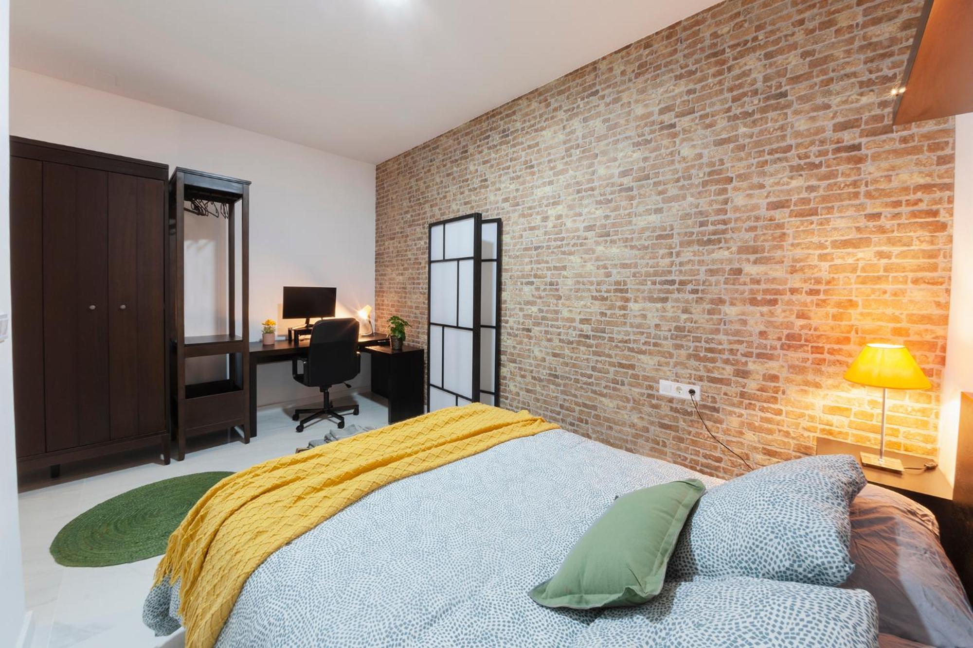 Artistic Digital Retreat-great Location Near Metro Apartment