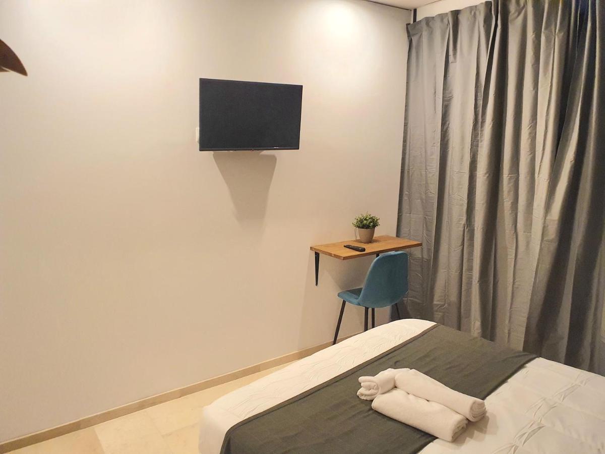 Hostal Plaza Resest *