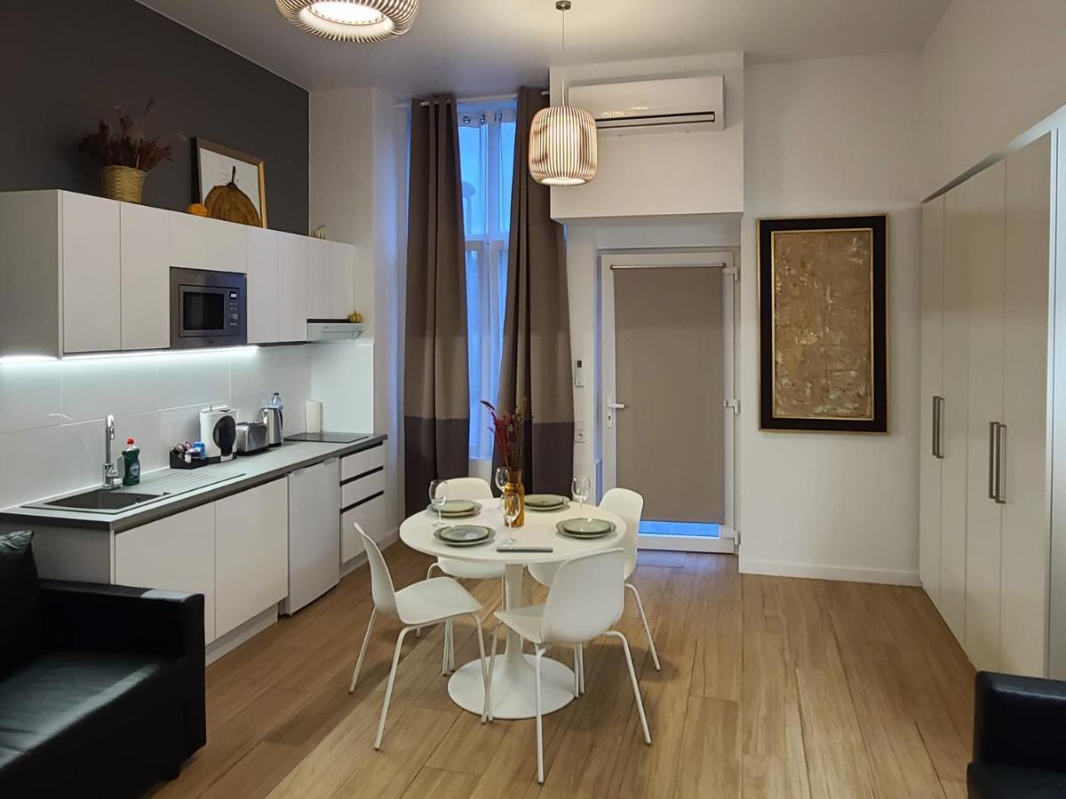 Artes Hlius Luxury Apartamento