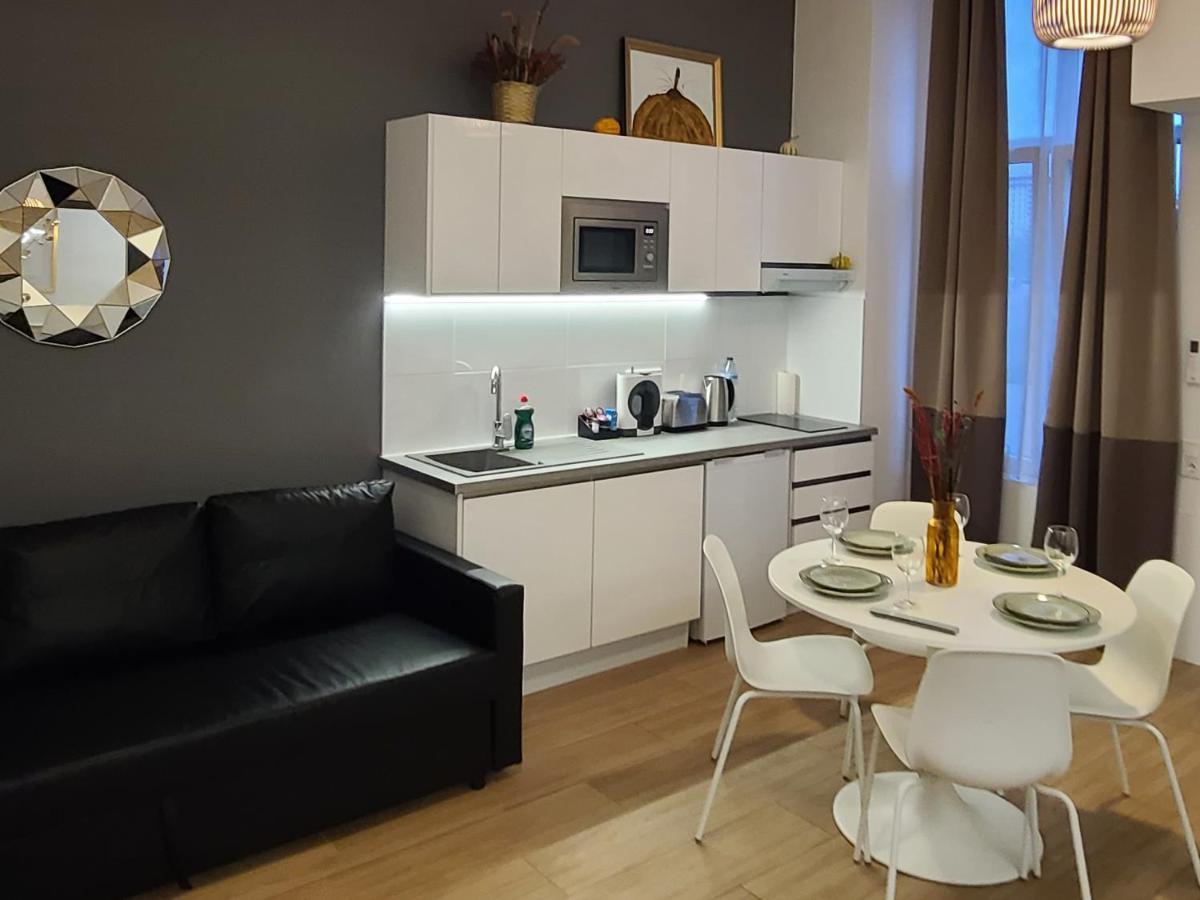 Artes Hlius Luxury Apartamento