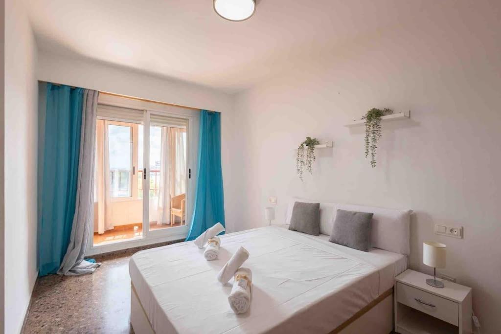 Apartamento 15 Min. Metro Ride To The Center Valencia