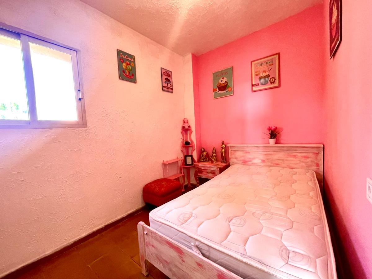 Habitación en casa particular Cosy Near And
