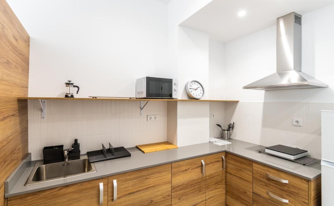 Apartamento Nuevo Estudio A Metros De La Playa, Con Terraza Y Zonas Comun 3c
