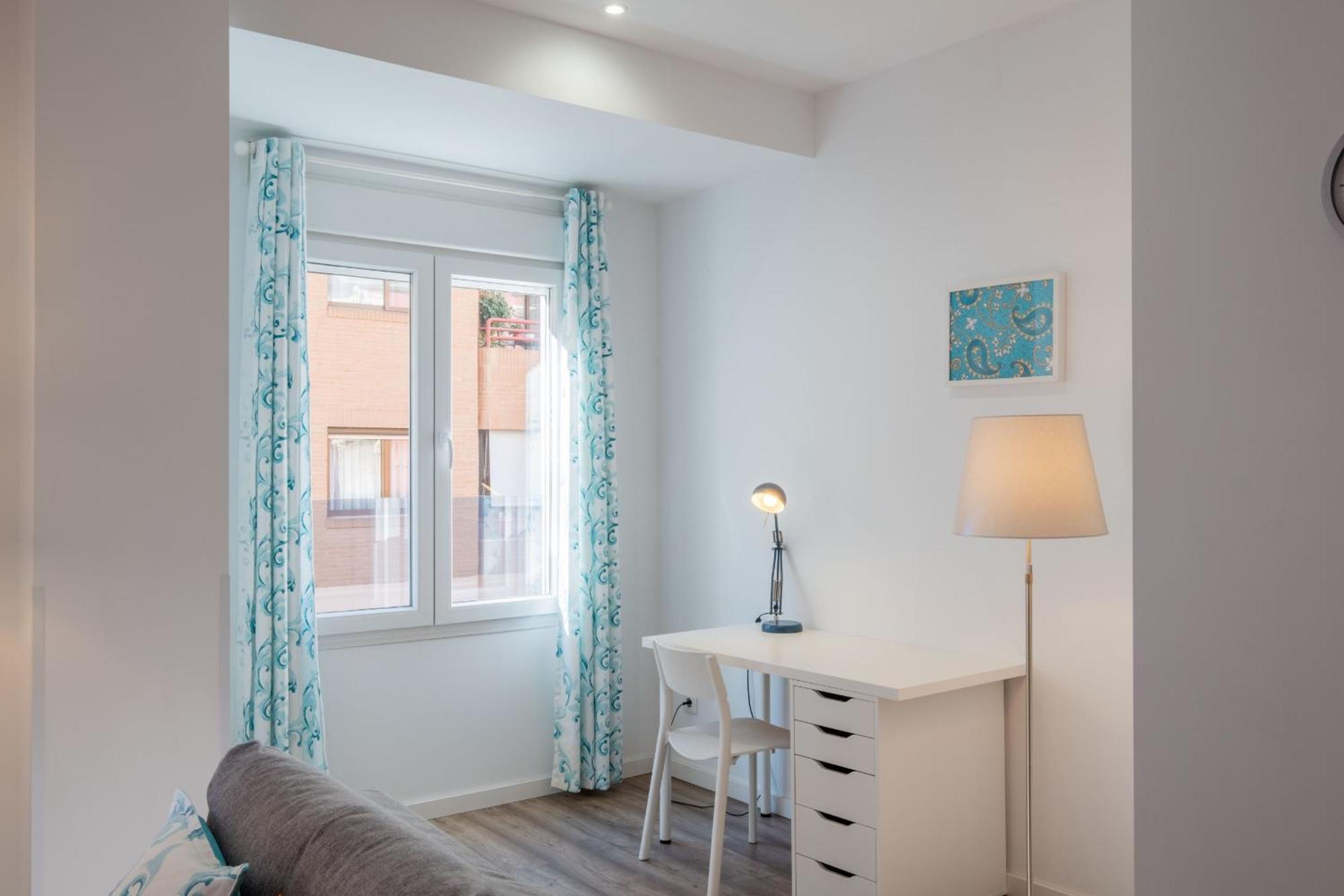 Spacious & Clean In Quiet Area Apartamento *