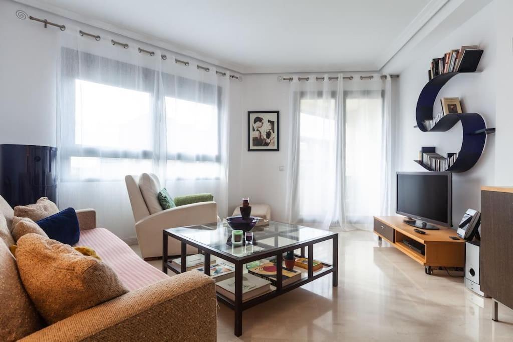 Artes Y Ciencias + Garaje + Netflix Apartamento Valencia
