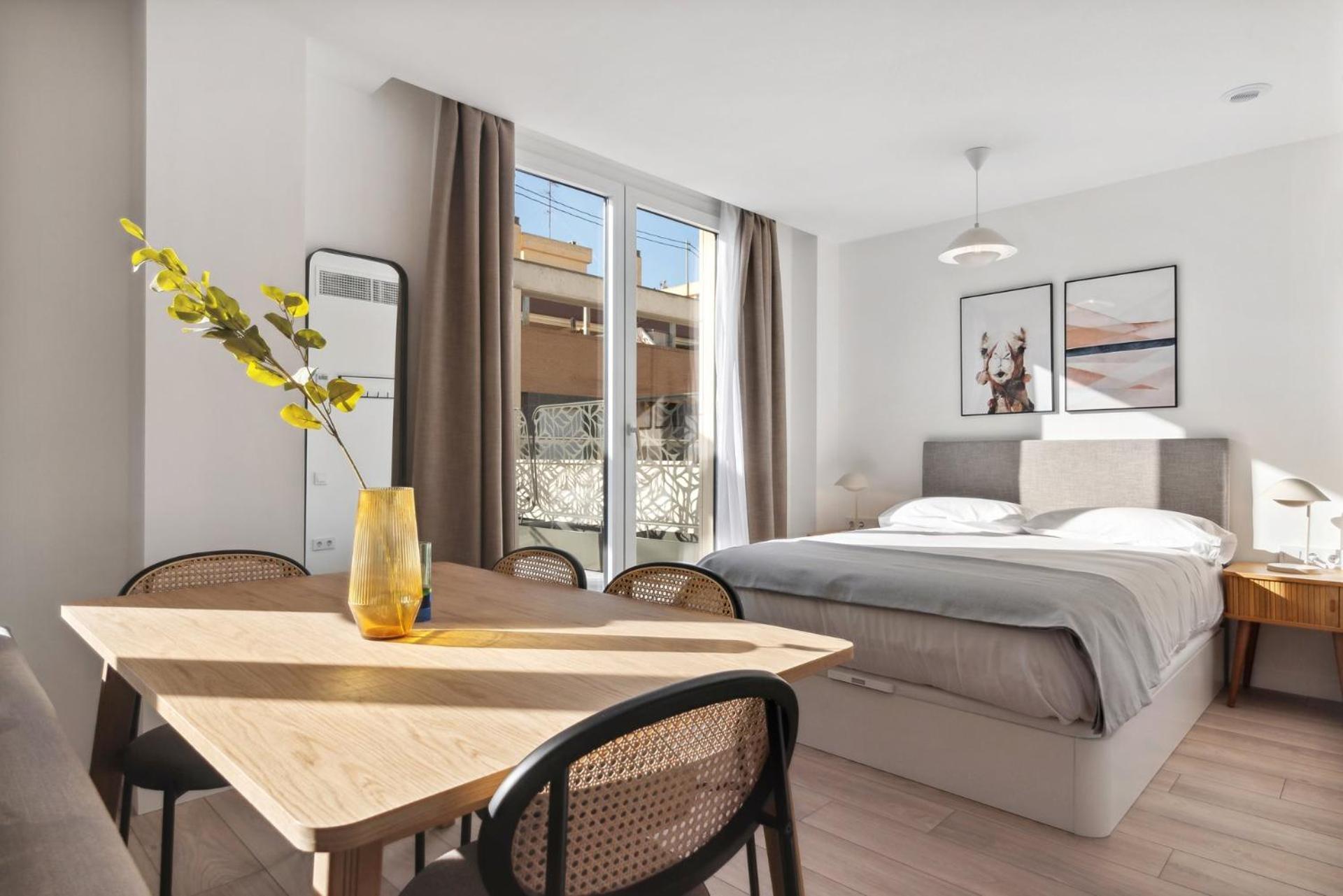 Limehome Carrer Del Pare Palau I Quer