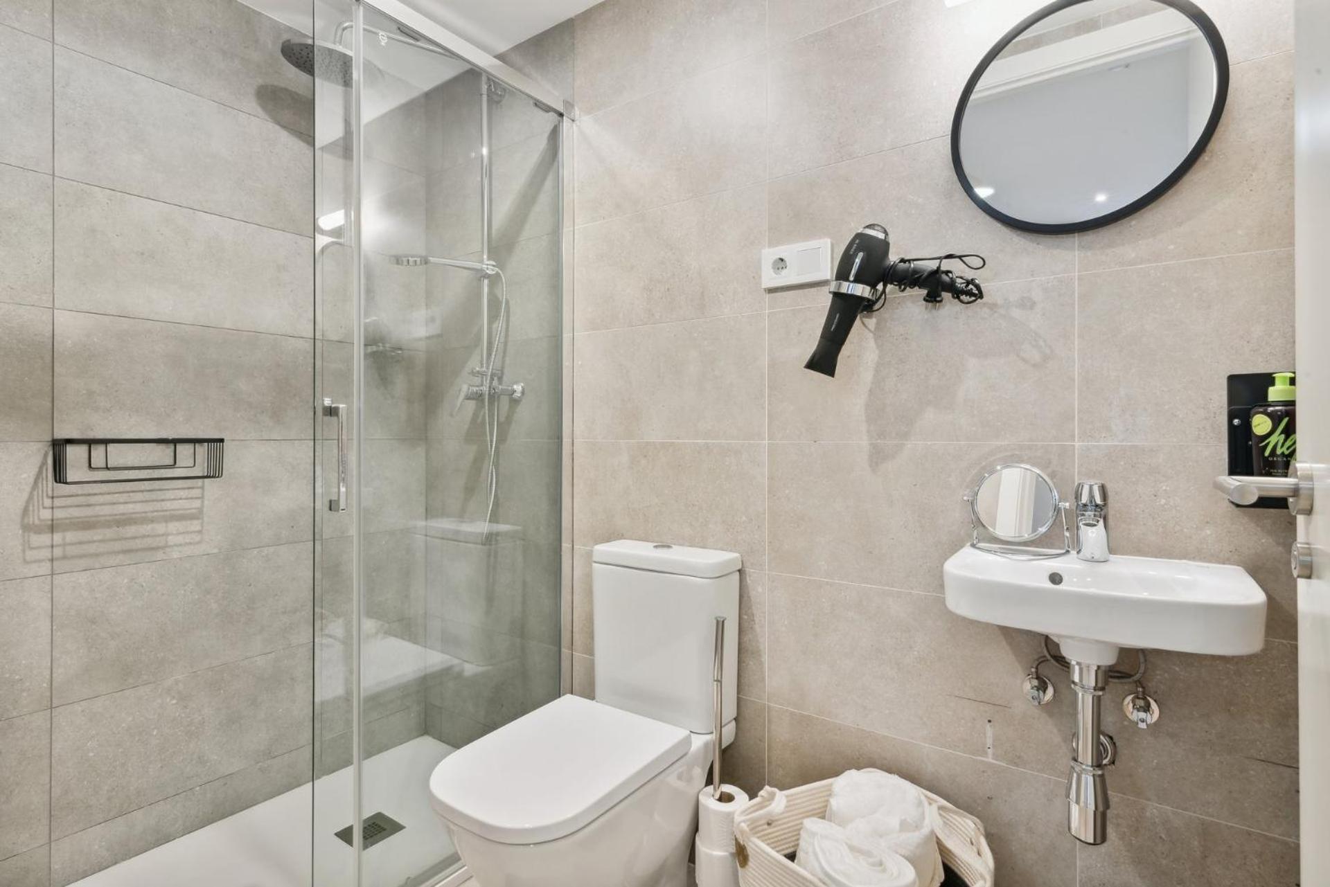 Limehome Carrer Del Pare Palau I Quer Valencia