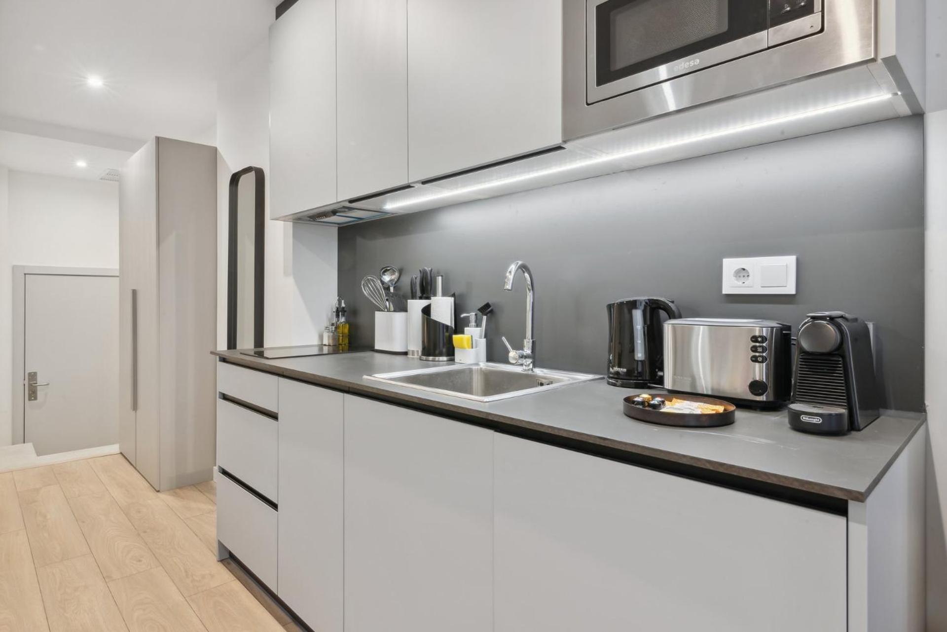 Apartamento Limehome Carrer Del Pare Palau I Quer *