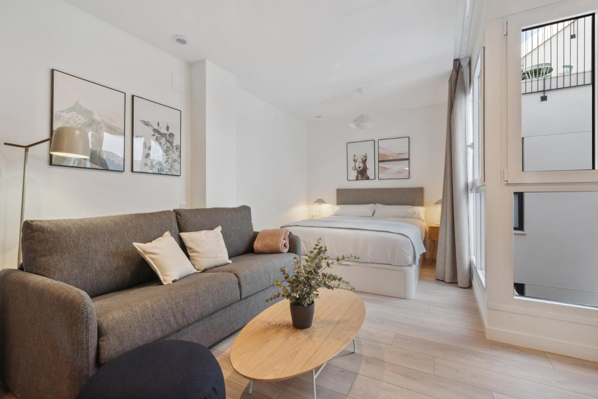 Limehome Carrer Del Pare Palau I Quer * Valencia