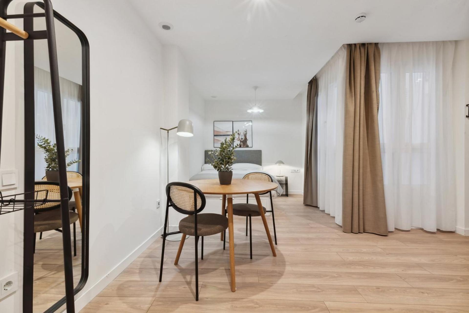Limehome Carrer Del Pare Palau I Quer Valencia
