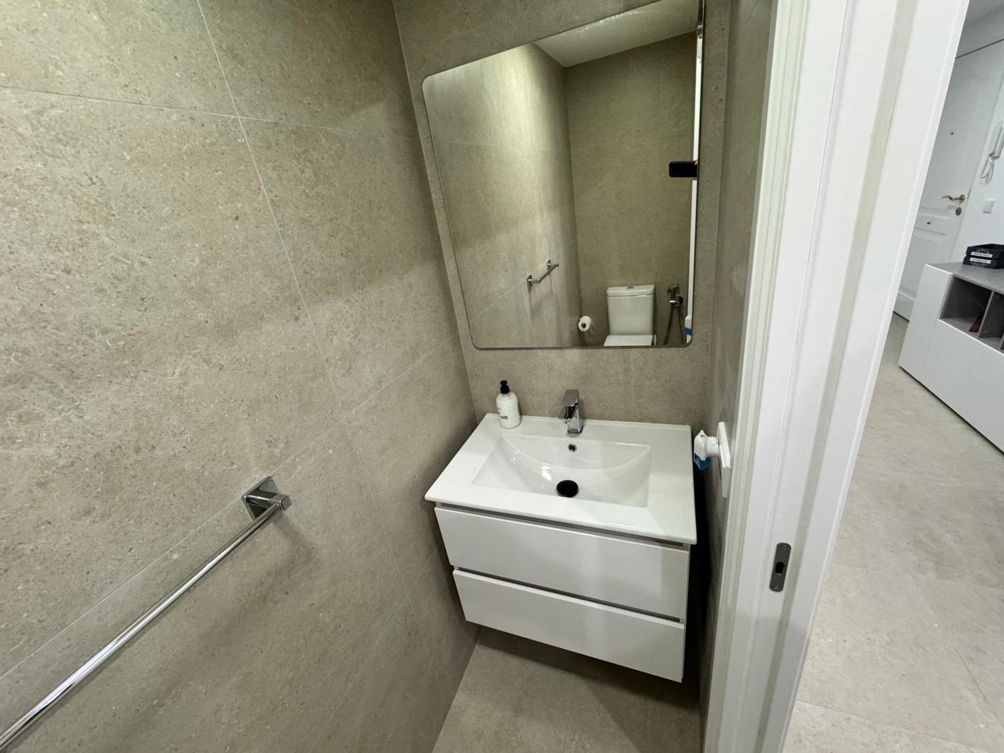 Piso Nuevo Al Lado Del Mar Apartamento *