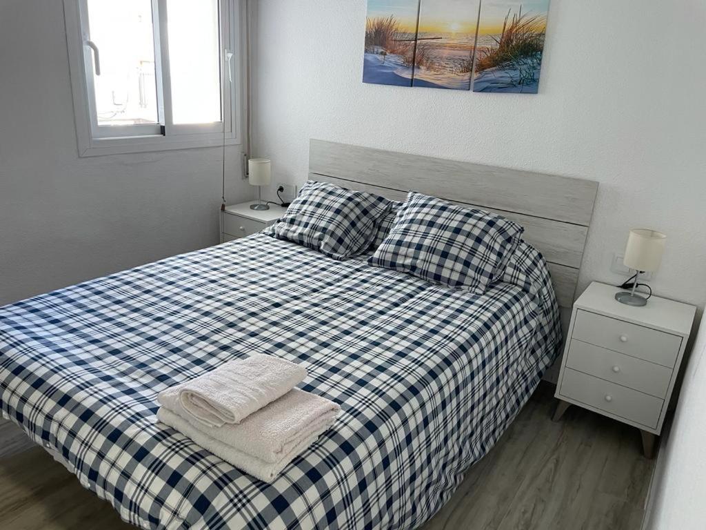 Apartment En Complejo Residencial Con Piscina Y Garaje Frente Al Mar Valencia