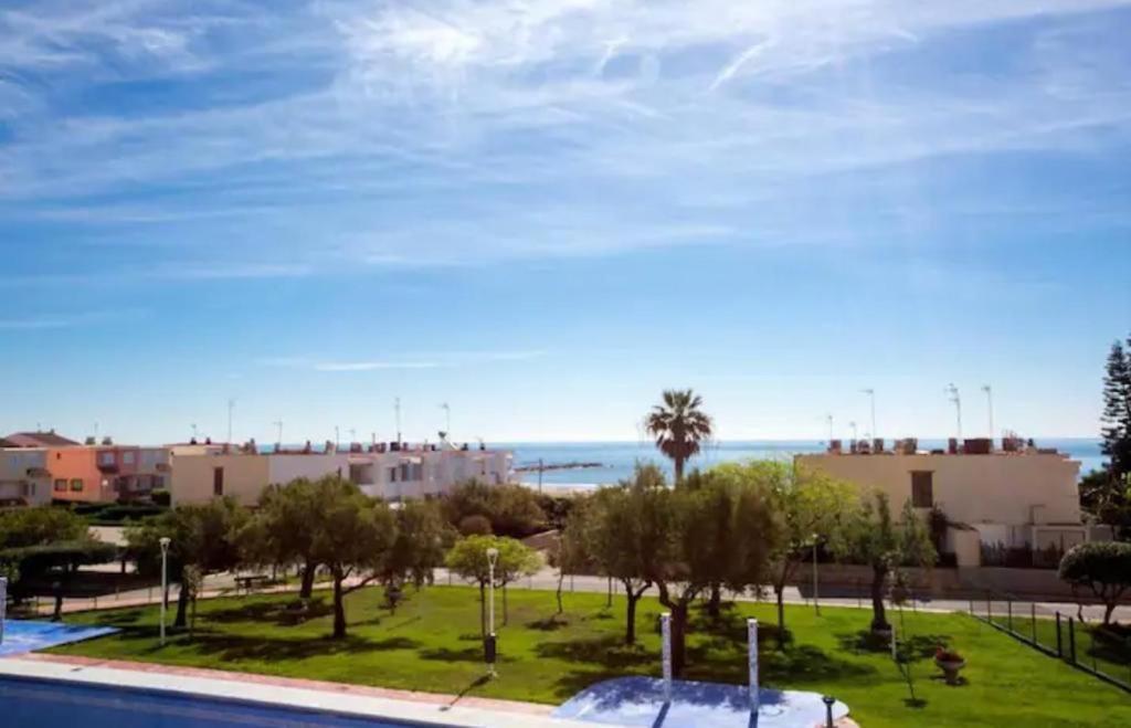 Con Vistas Al Mar A Pocos Metros De La Playa Apartamento Valencia