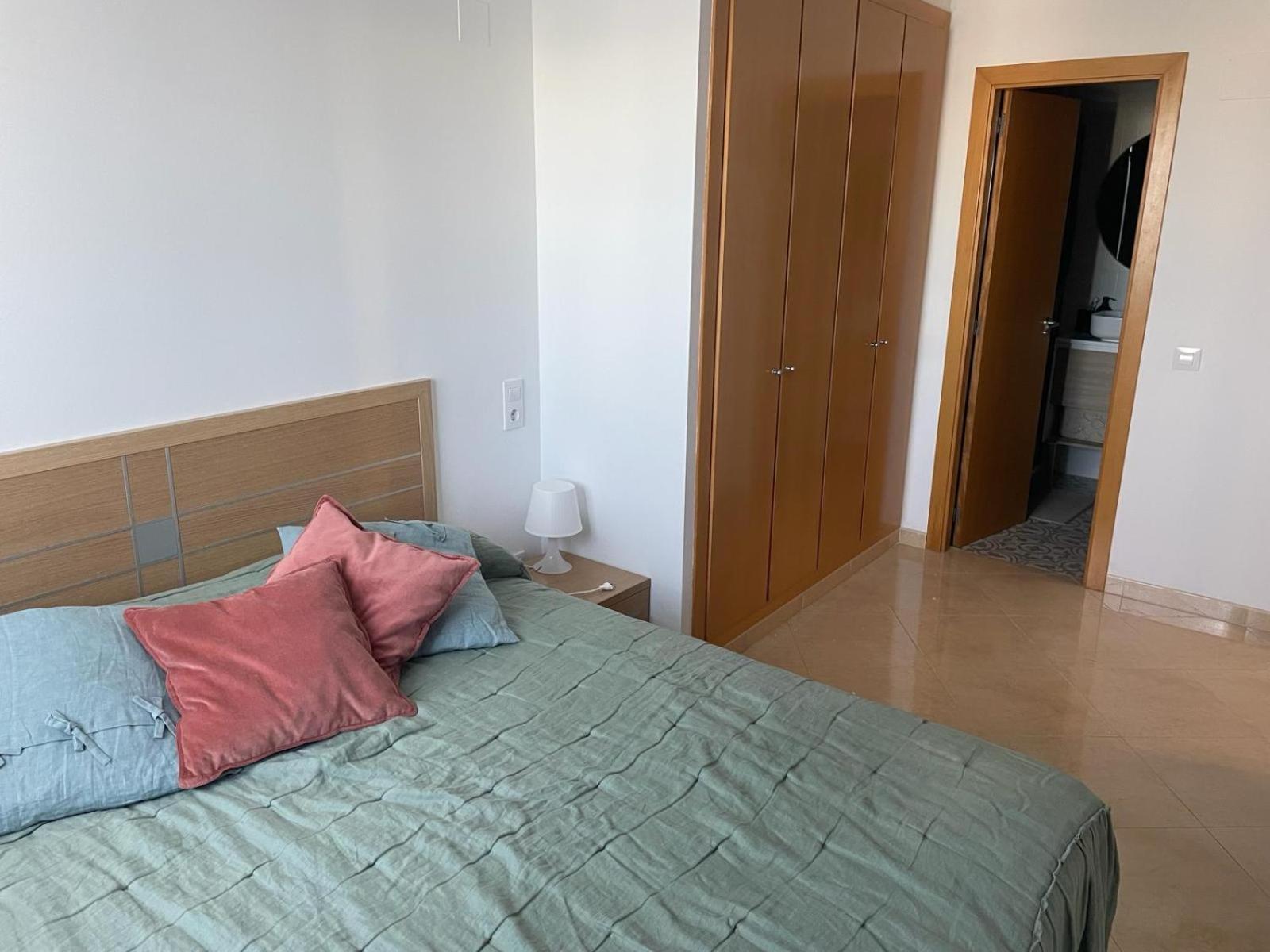 Apartamento Excelente Atico Con Gran Terraza Y Barbacoa En Canet D'en Berenguer