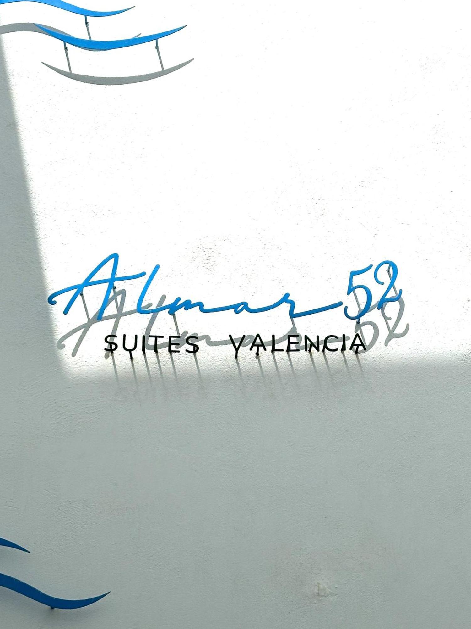 Almar 52 *