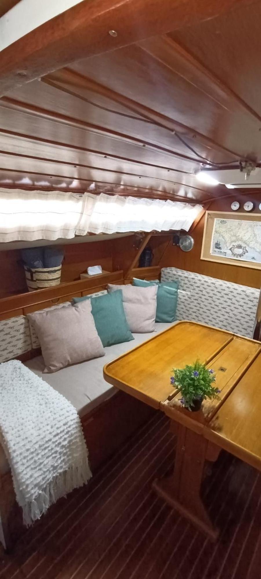 Hotel en barco Juangie *
