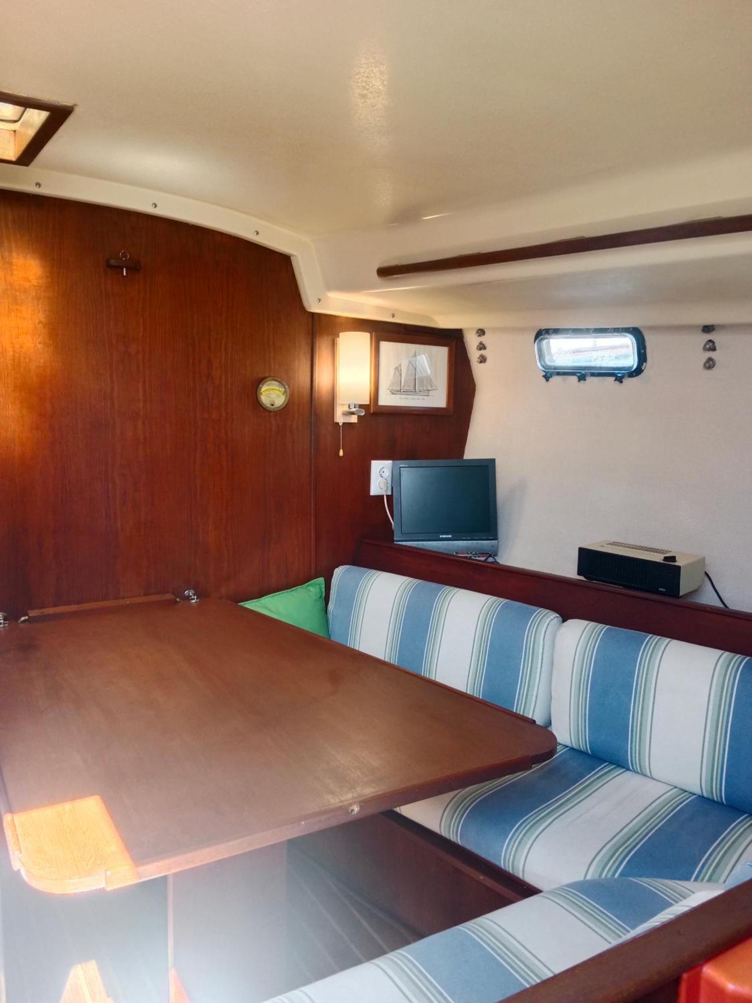 Velero Whimsy Hotel en barco *