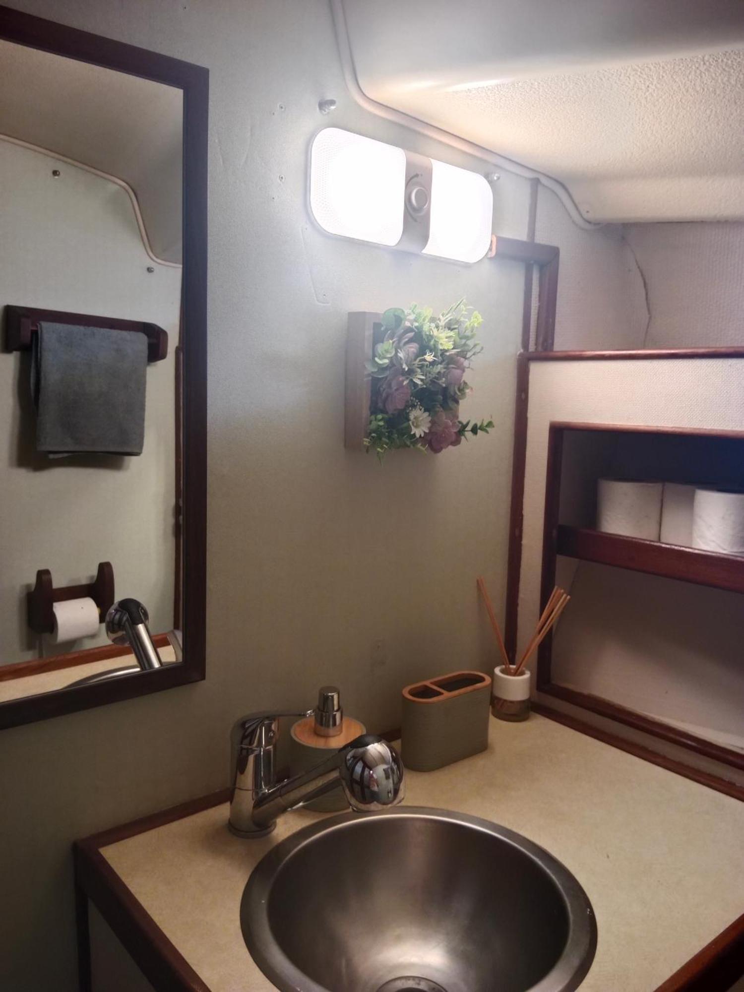 Velero Whimsy * Valencia