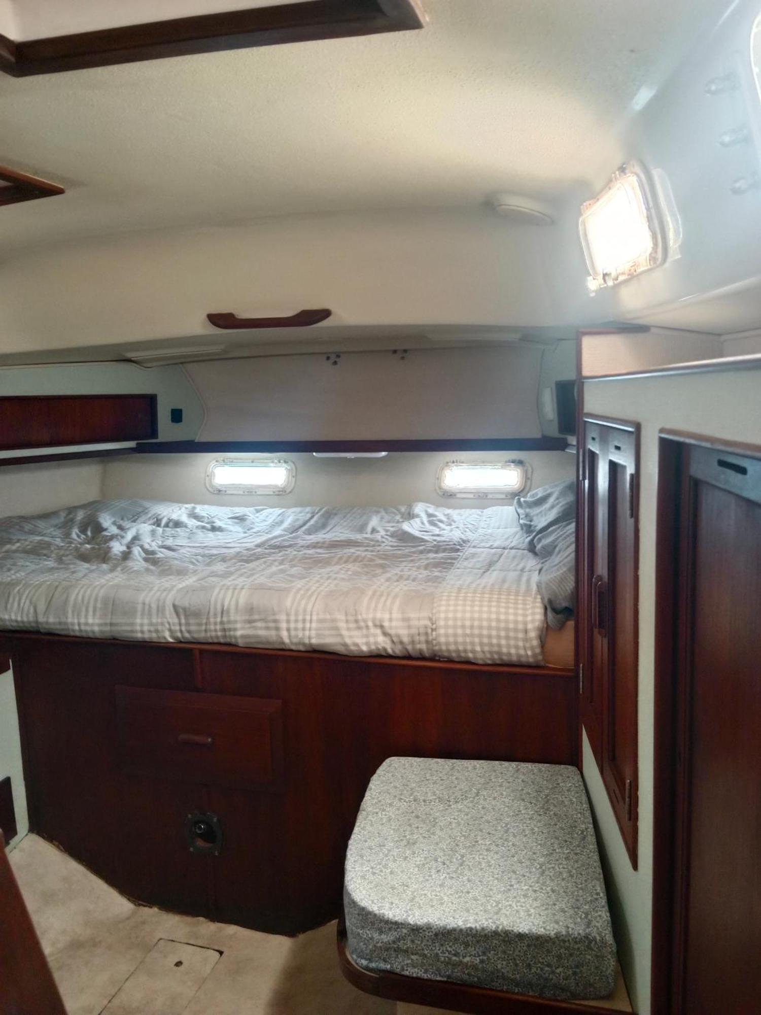 Hotel en barco Velero Whimsy Valencia