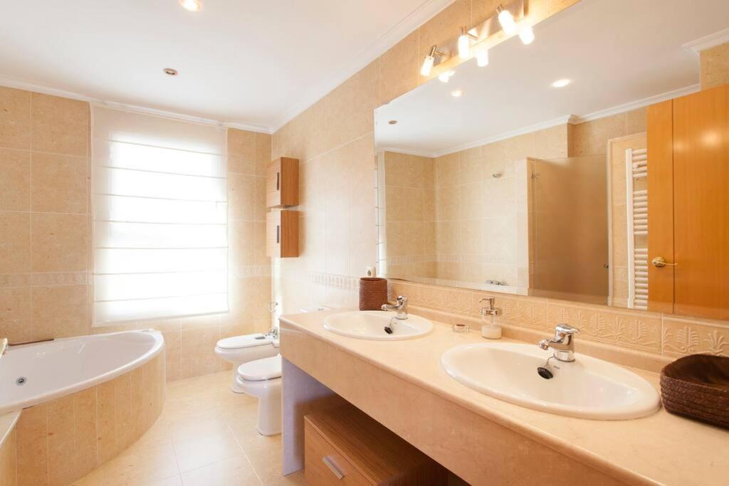 Casa En Valencia, Cerca De Golf, Playas, Moto Gp Сasa de vacaciones Valencia
