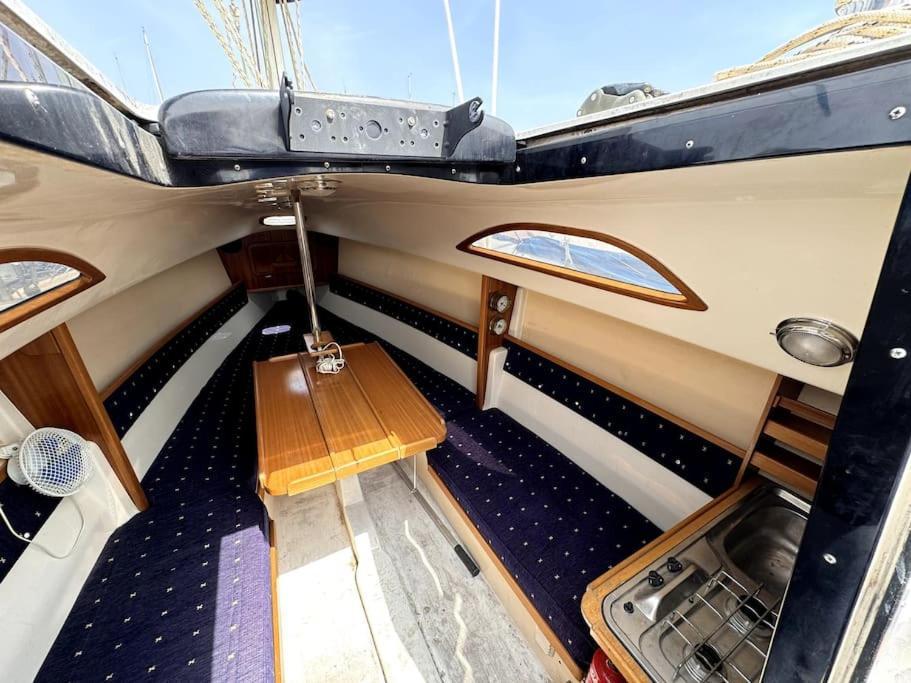 Marine Dream Botel *