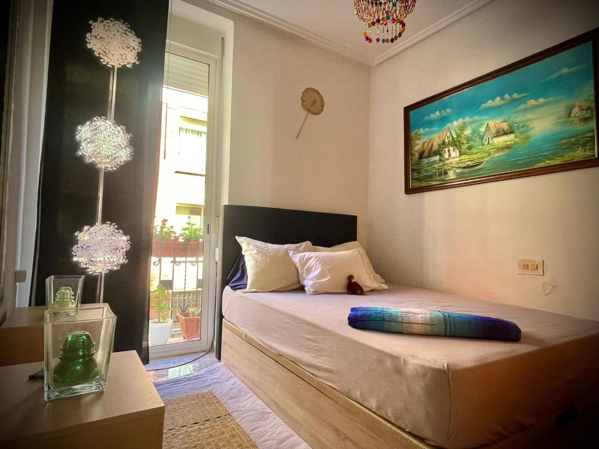 Habitación en casa particular Privada En Piso Compartido *